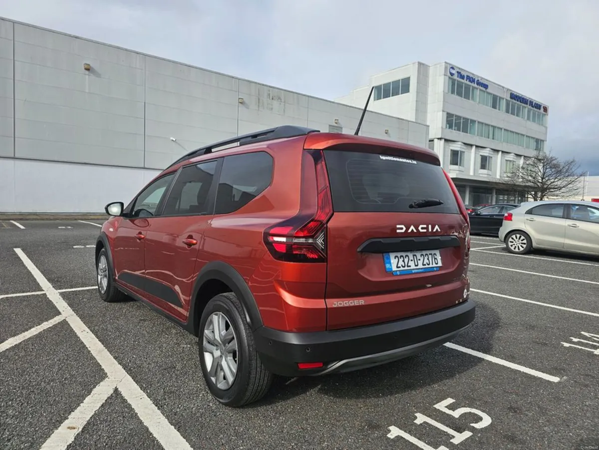Dacia Jogger EXPRESSION MODEL, 7 SEATS, LOW MILEAG - Image 3