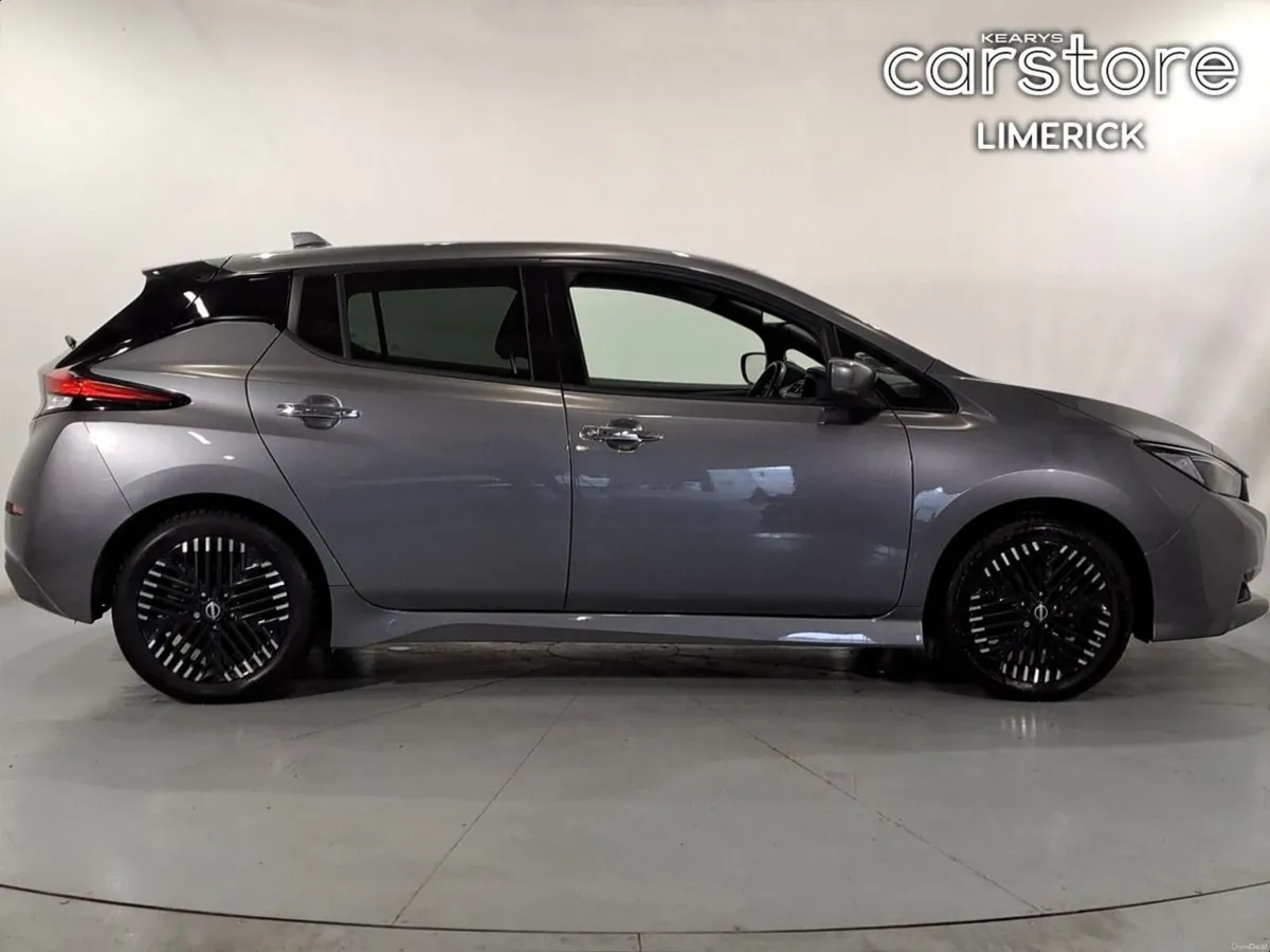 Nissan Leaf Leaf N-Connecta  N-Connecta  150 Elect - Image 2