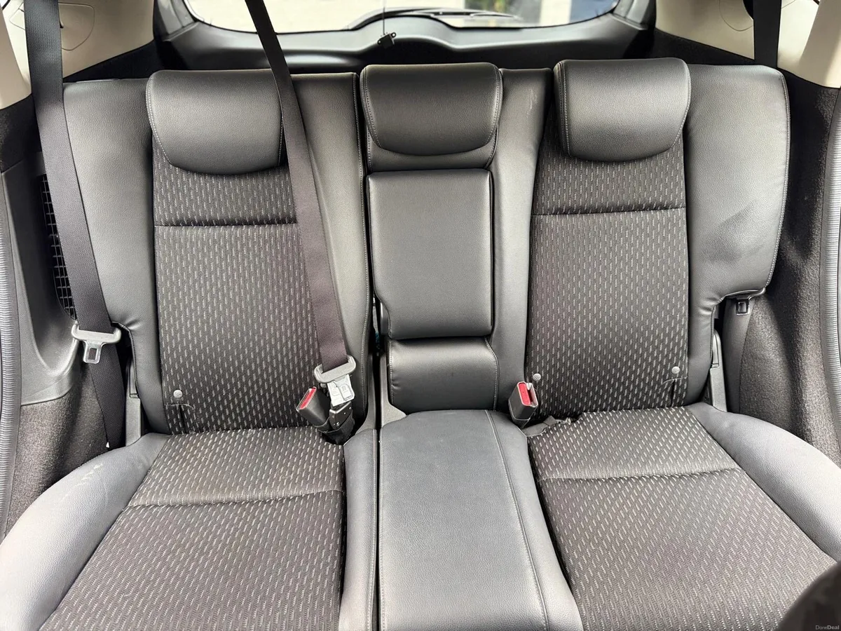 Honda Fit 2015 - Image 3