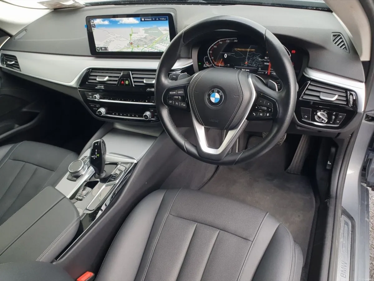 BMW 5-Series 520d SE - Image 6