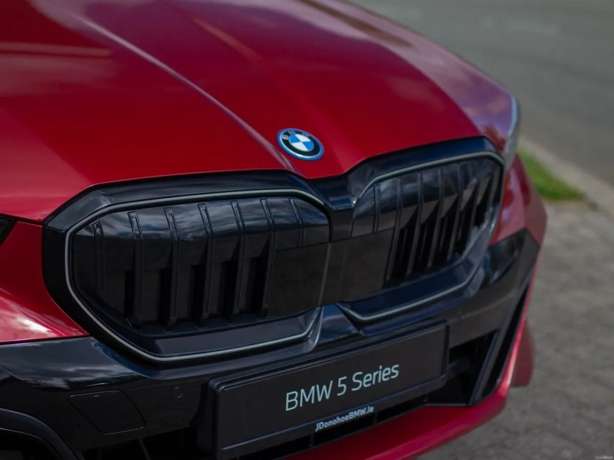 BMW 5-Series 530e M Sport Pro - Image 4