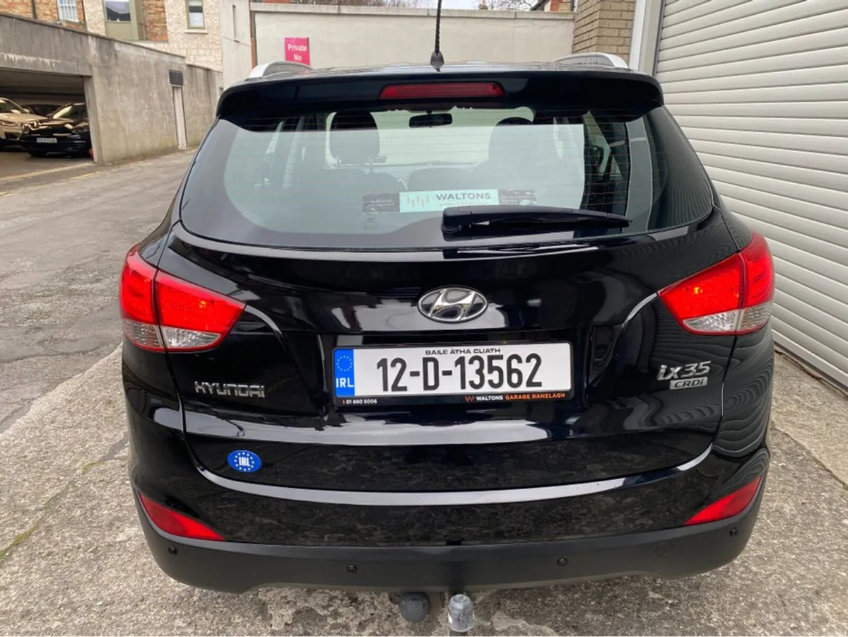 Hyundai ix35 1.7 D@ Waltons Garage Ranelagh - Image 3