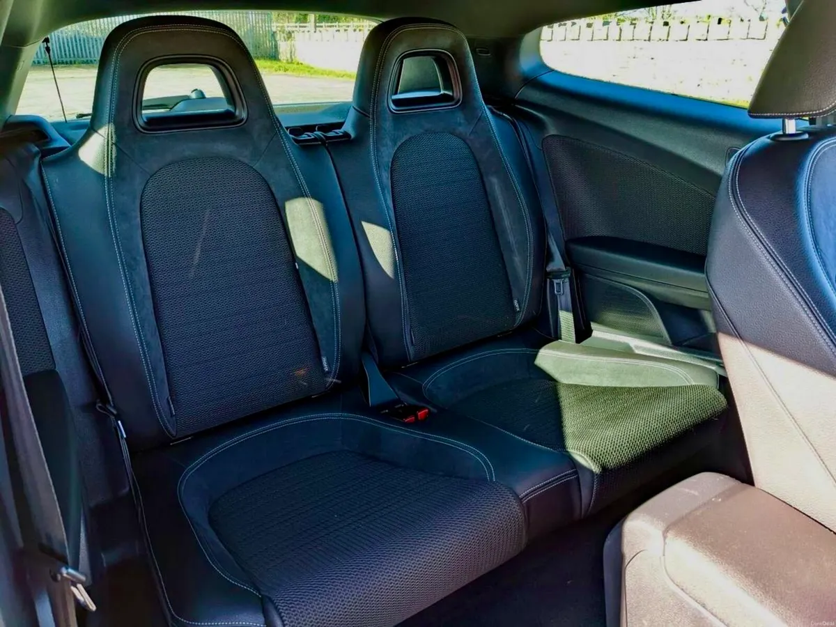 Volkswagen Scirocco - Image 4