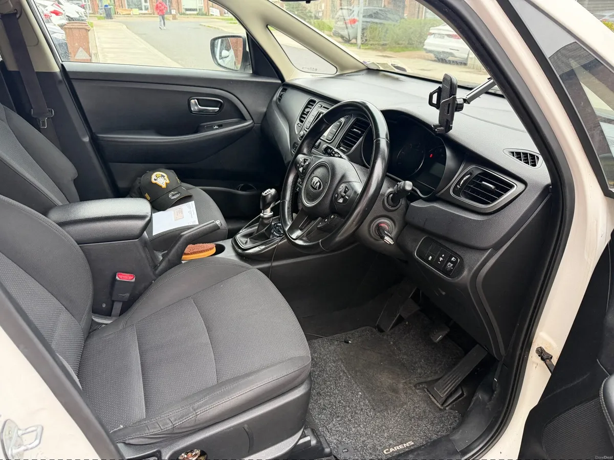 Kia Carens 2014 - Image 2