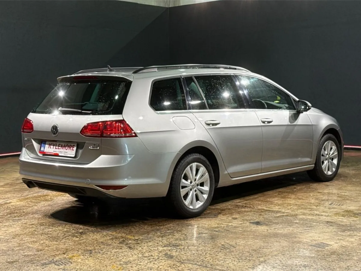 Volkswagen Golf 1.2 AUTOMATIC - ALLOY WHEELS - TSI - Image 4