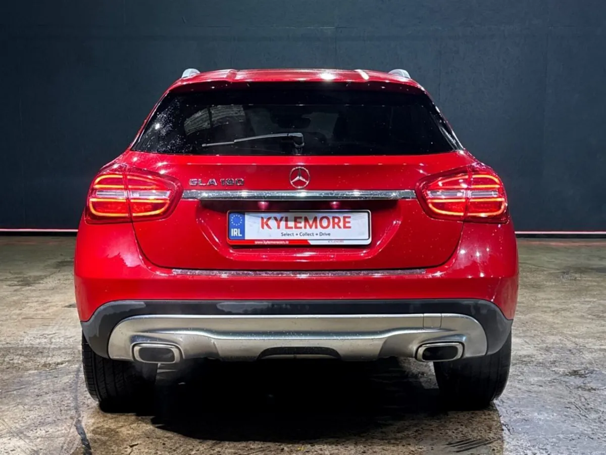 Mercedes-Benz GLA 1.6L AUTOMATIC - FACTORY ALLOYS - Image 4