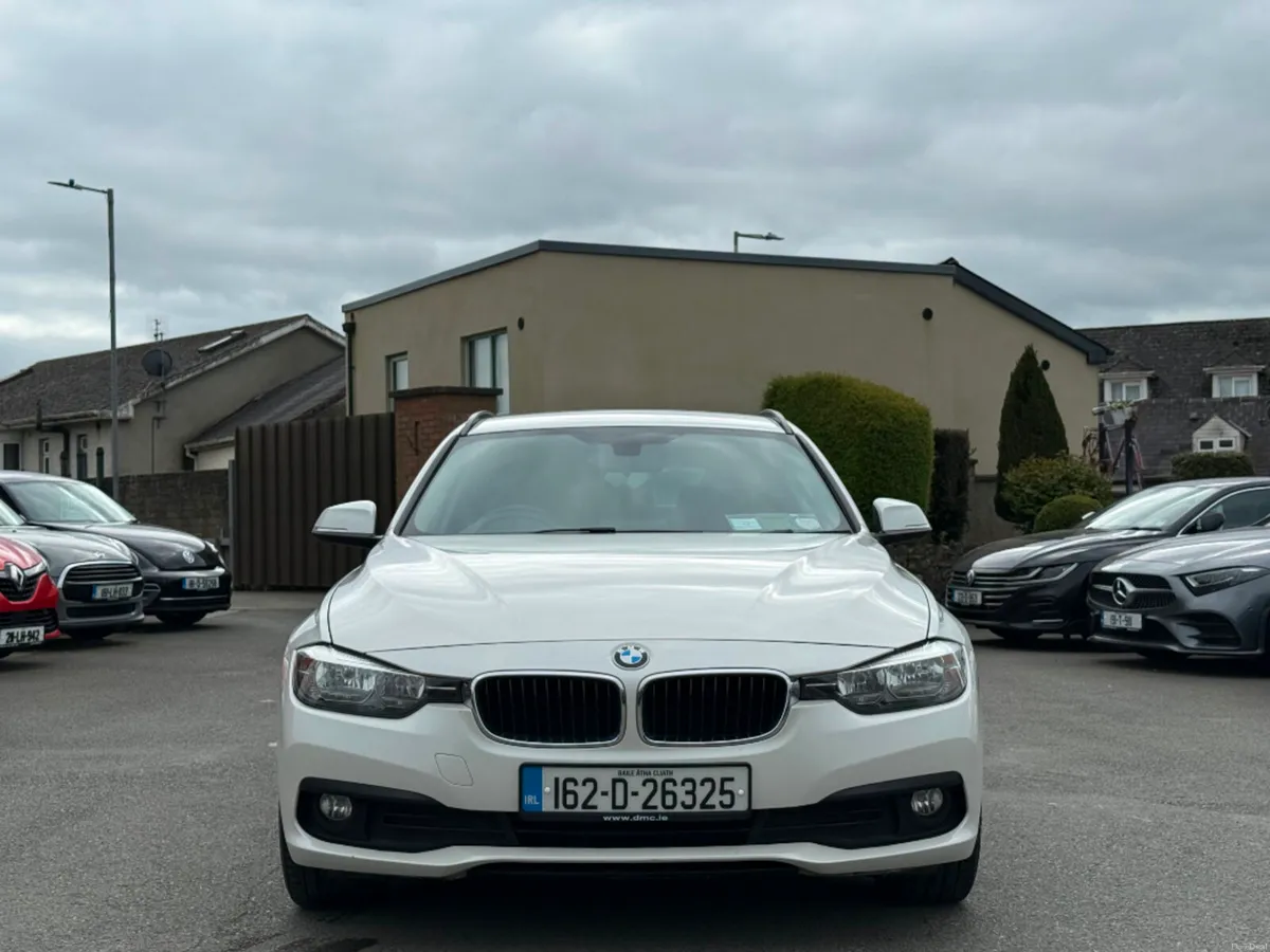 BMW 3-Series 318D TOURING AUTO SE *HIGH SPEC* - Image 2