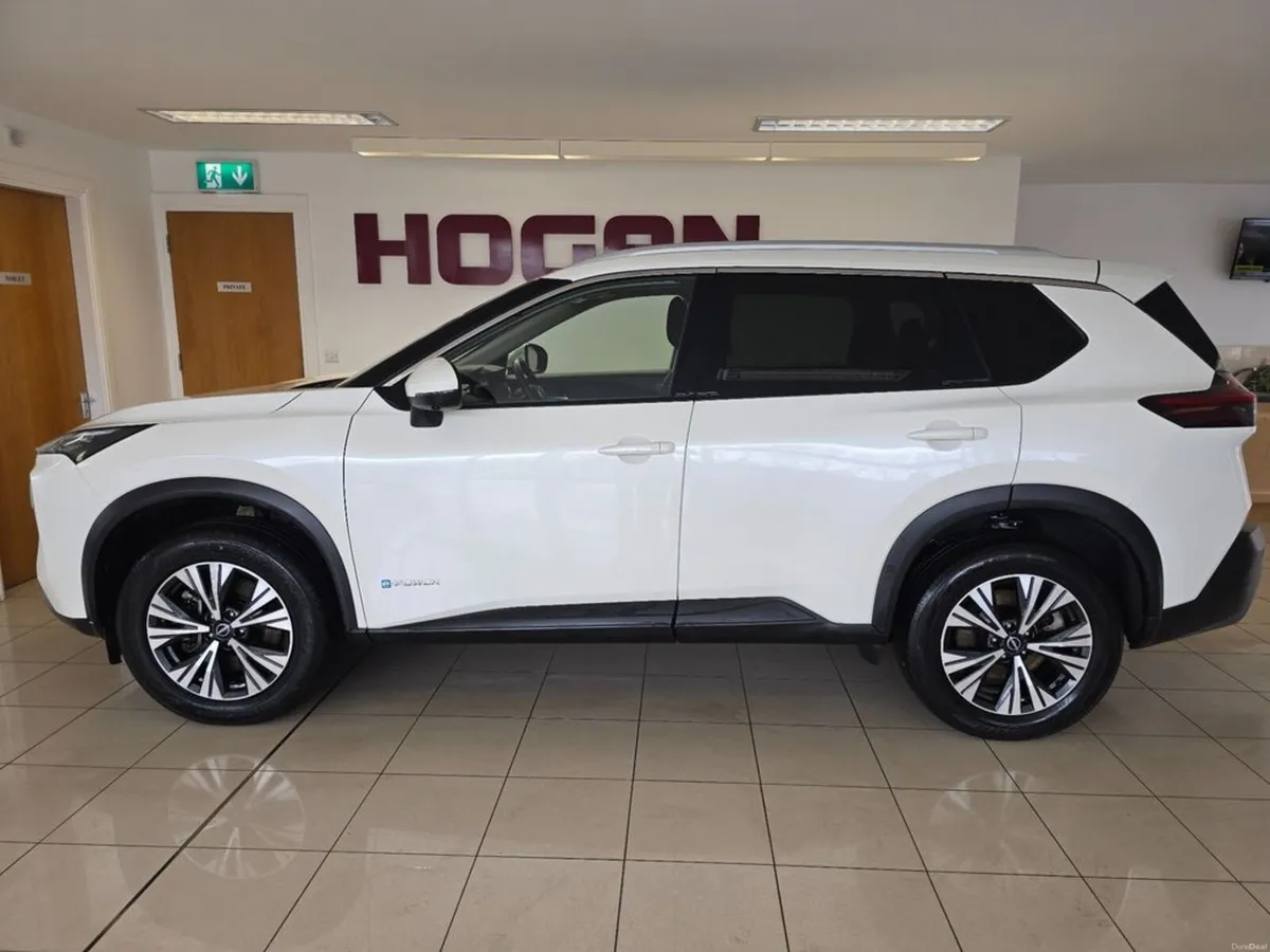 Nissan X-Trail ePower SV Premium 4WD 7 Seats Autom - Image 4