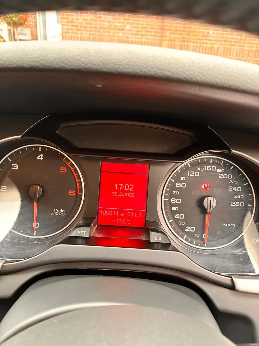 Audi A4 2010 - Image 3