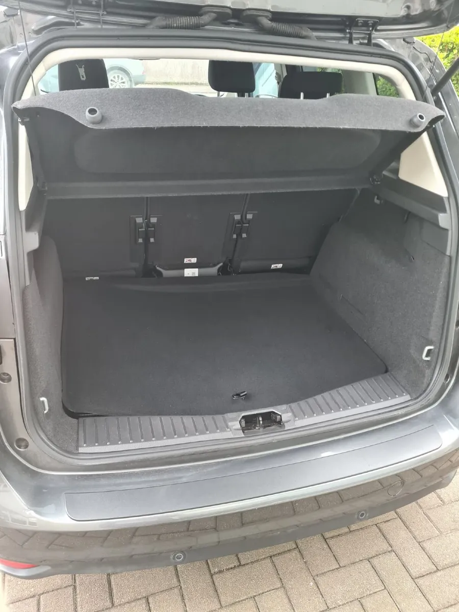 Ford C-Max 2017 - Image 2