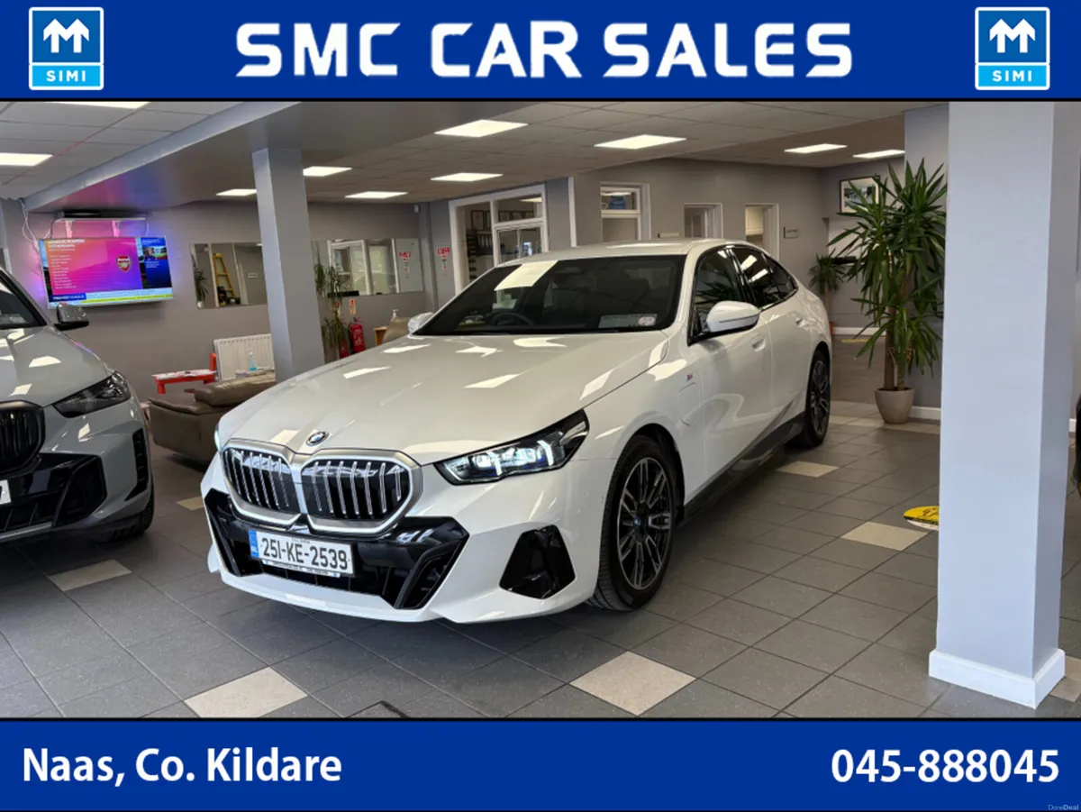 BMW 5-Series 530 E M SPORT   AUTO - Image 1