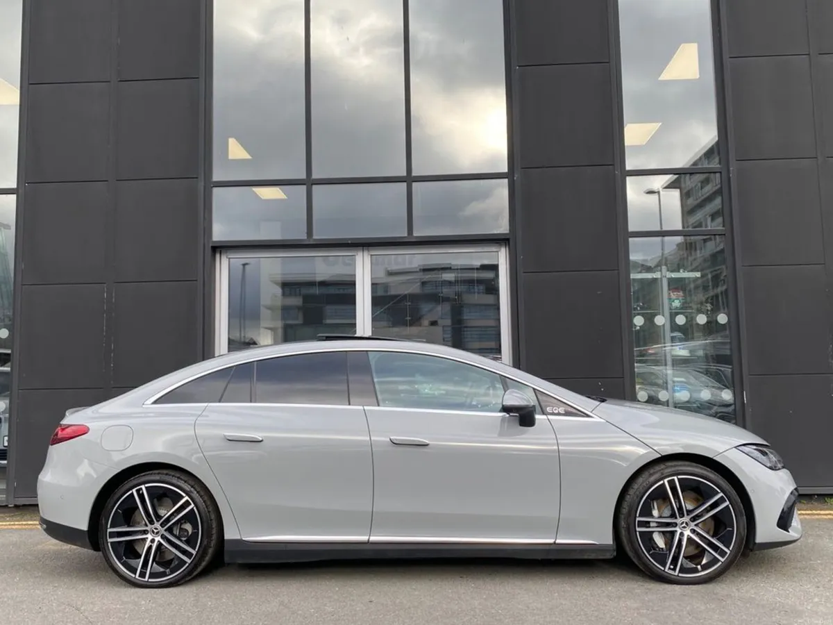 Mercedes-Benz EQE EQE 300 Exclusive Luxury Auto EV - Image 4