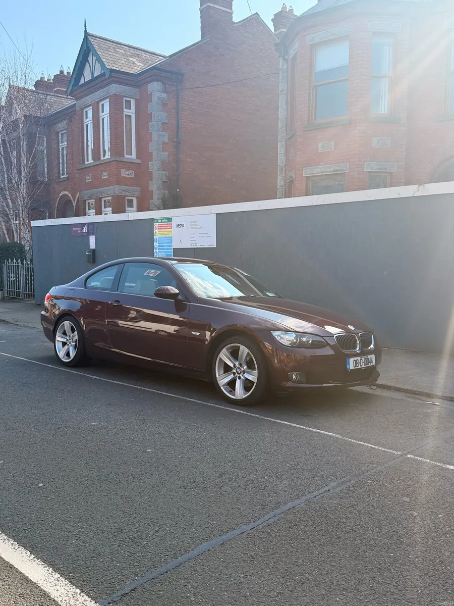 Barbera red e92 bmw - Image 2