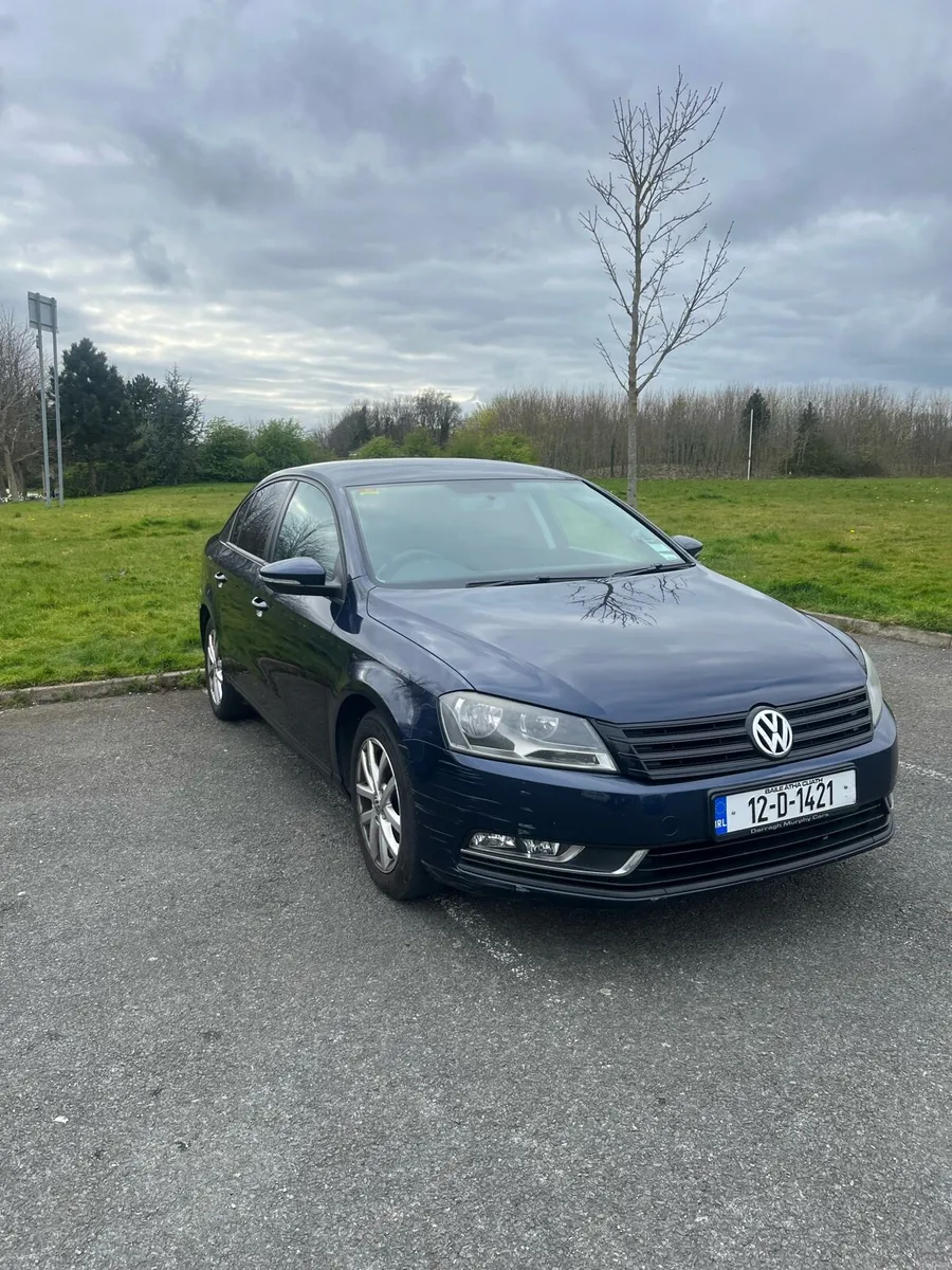 Volkswagen Passat - Image 1