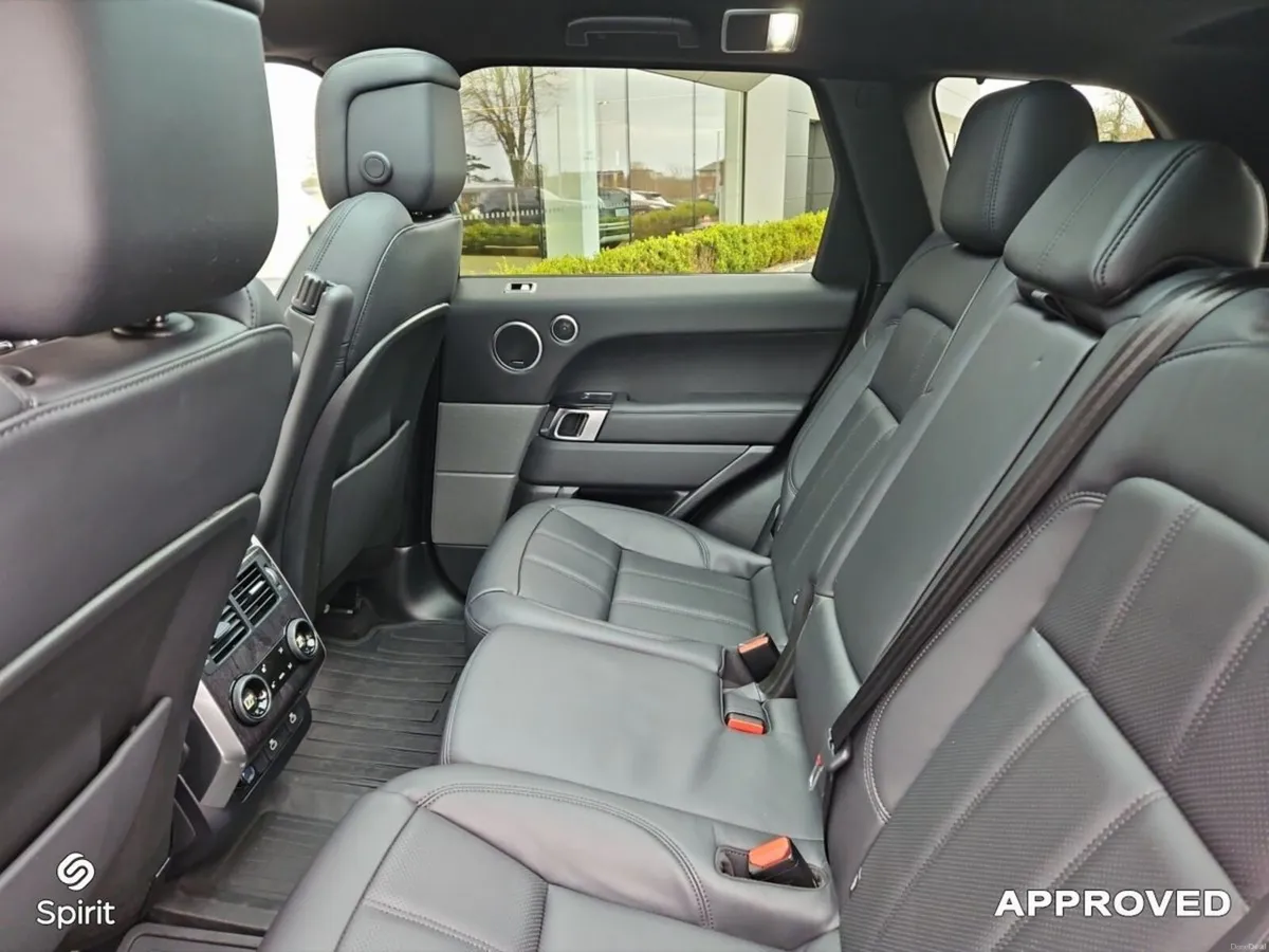 Land Rover Range Rover Sport PHEV HSE Dynamic P400 - Image 5
