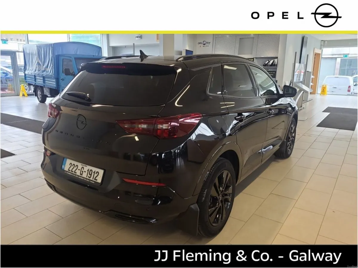 Opel Grandland X SRi 1.2i 130PS 6 Speed - Image 4