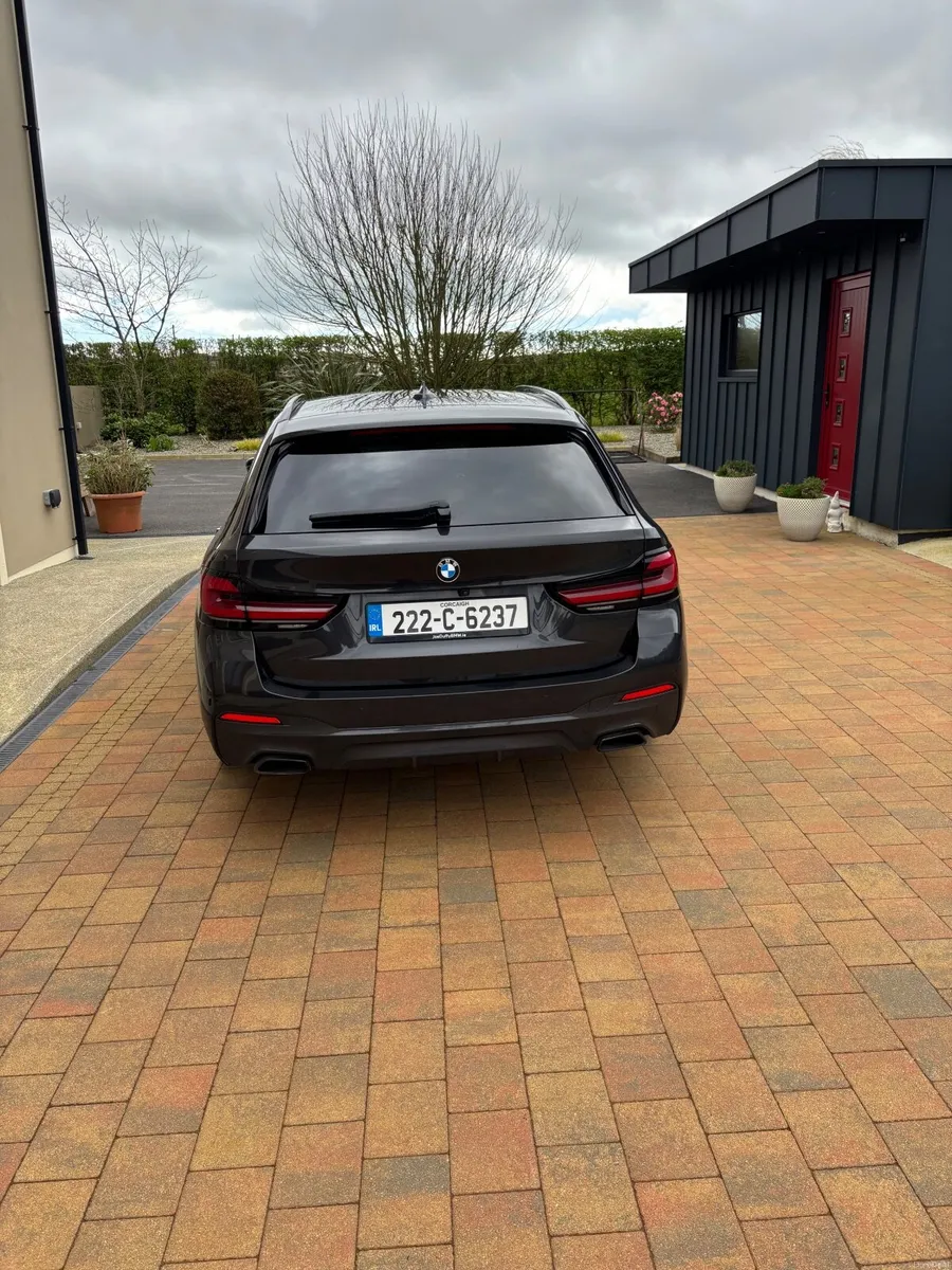 BMW 5-Series 2022 - Image 2