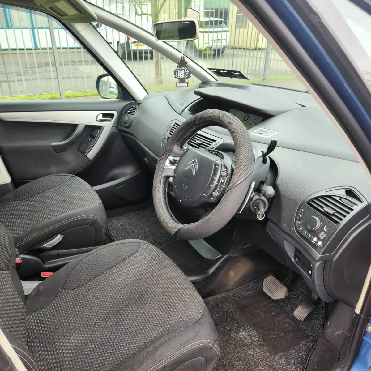 Citroën C4 Picasso - Image 3