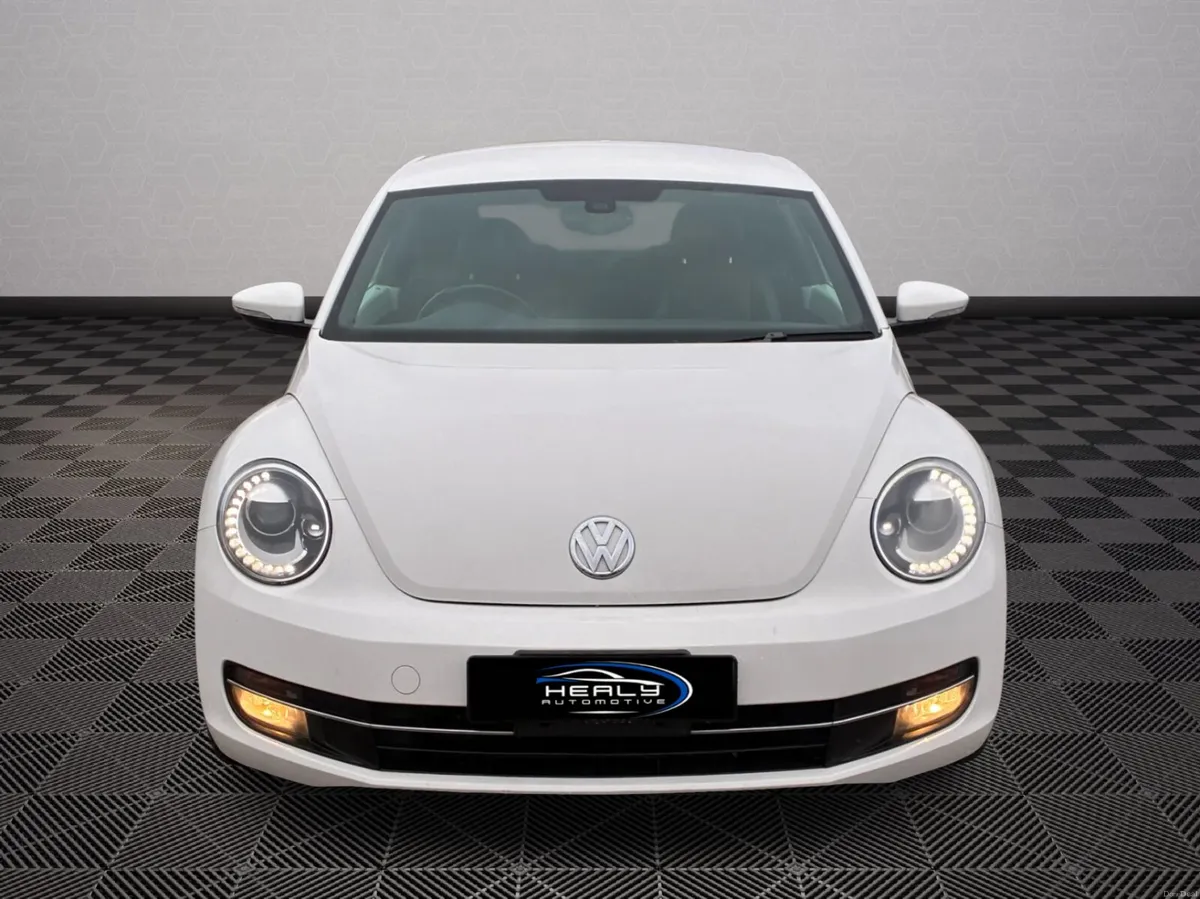 Volkswagen Beetle *Automatic* - Image 4