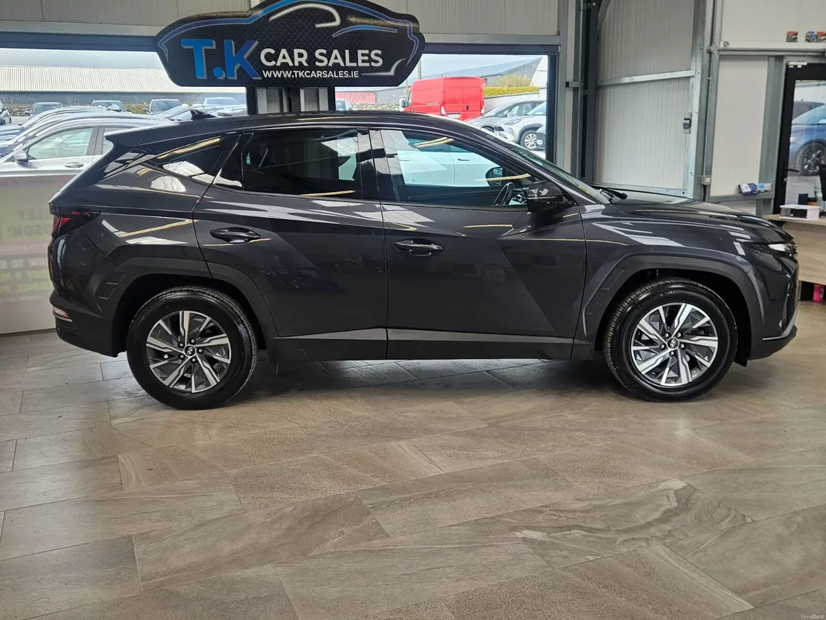 22 HYUNDAI TUCSON COMFORT PLUS EDITION - Image 2