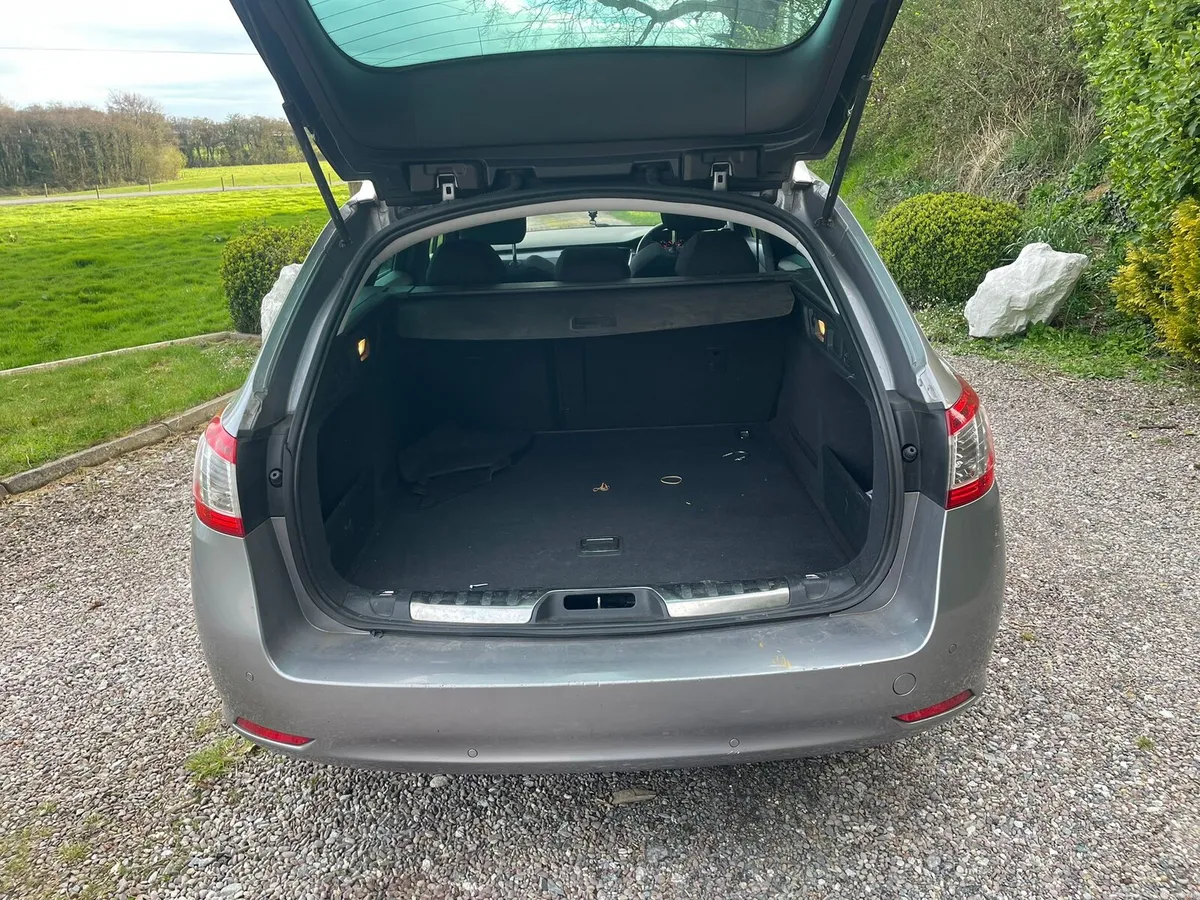 Peugeot 508 Estate one owner car from new Qp - Image 4