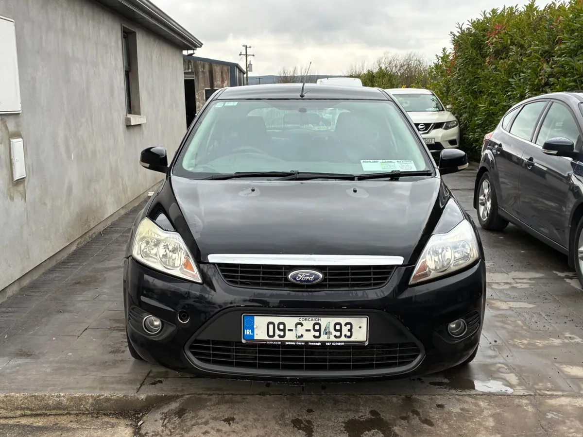 Ford Focus 2009 - Image 2