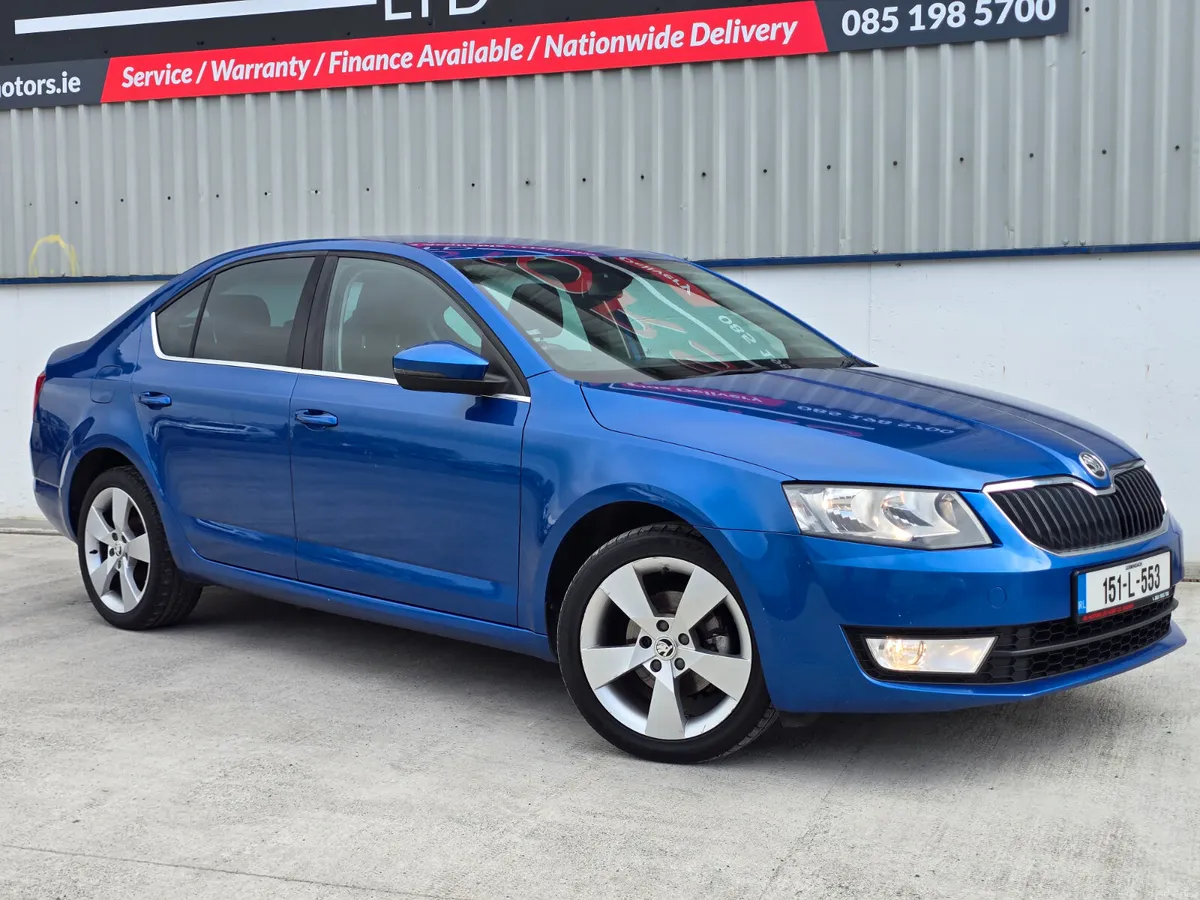 2015 SKODA OCTAVIA ELEGANCE MODEL RACE BLUE - Image 2