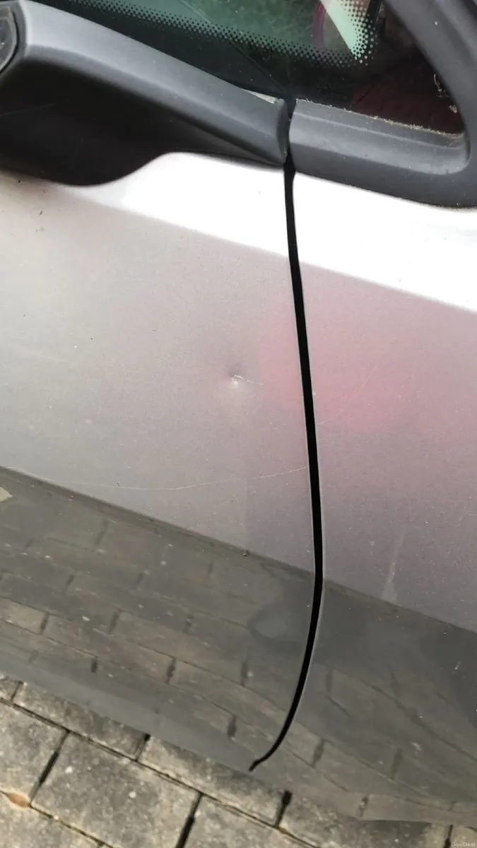 Volkswagen Golf 2014 1.6L Diesel only 105k kms - Image 3