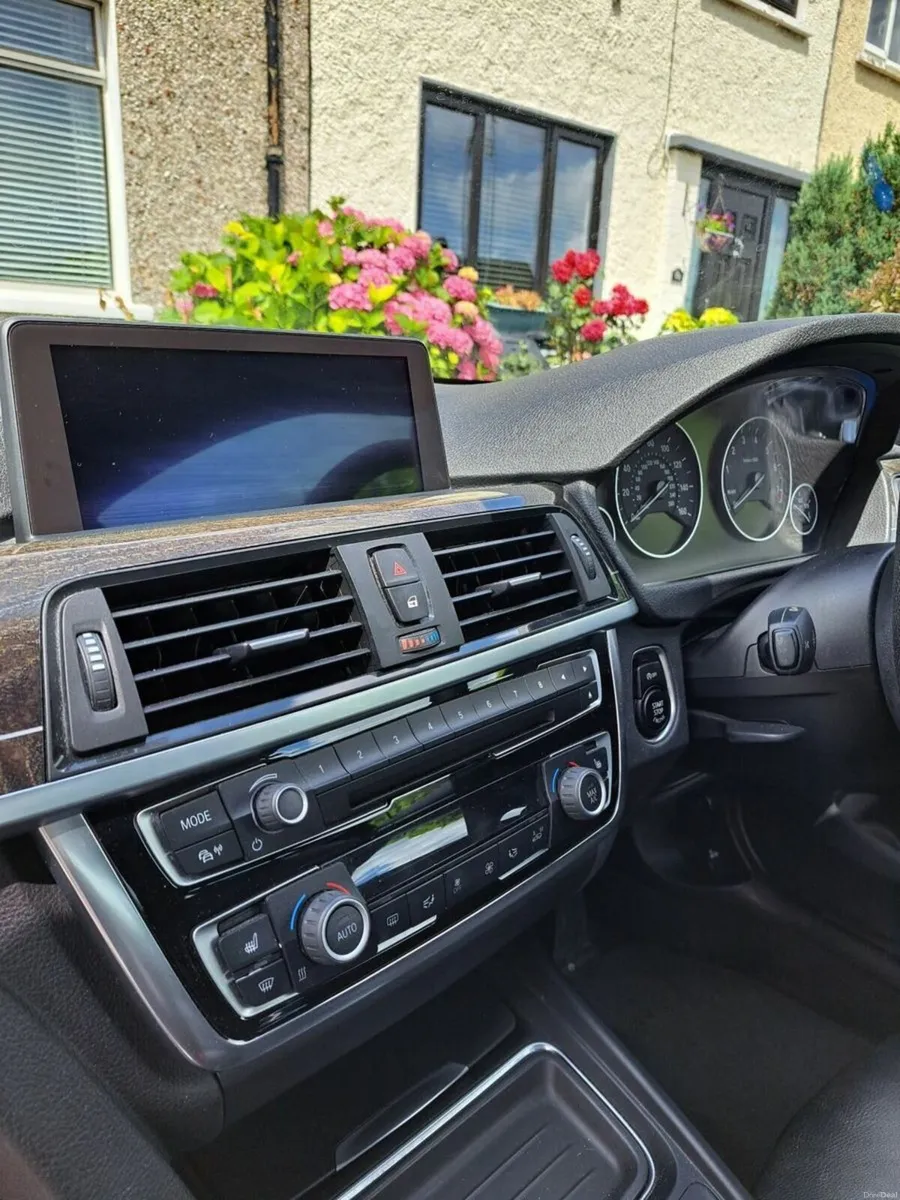 BMW 4-Series 2015 - Image 2