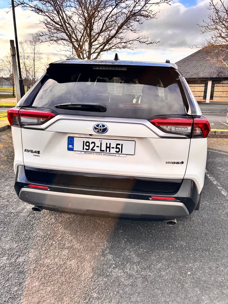 Toyota Rav4 sports hybrid - Image 3