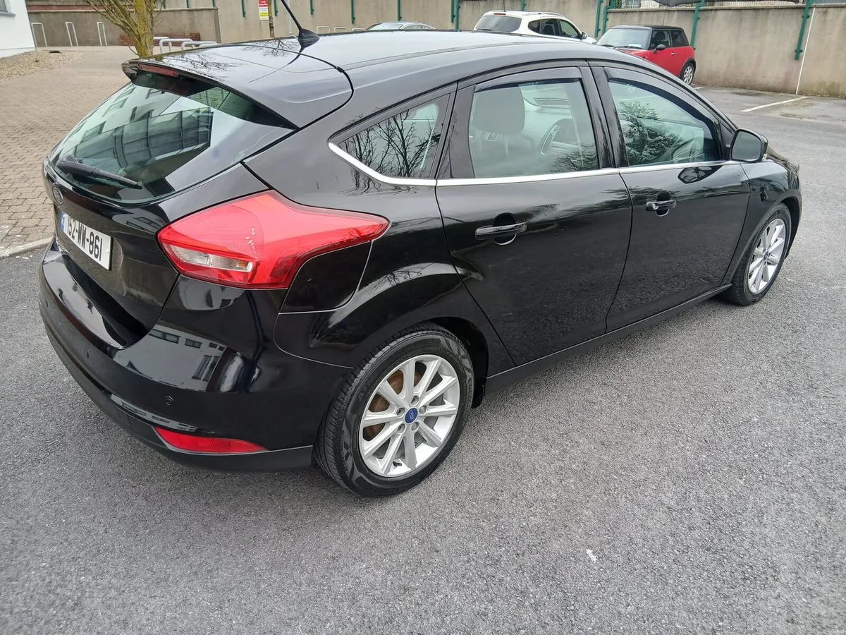 2015 ford focus titanium top spec - Image 4