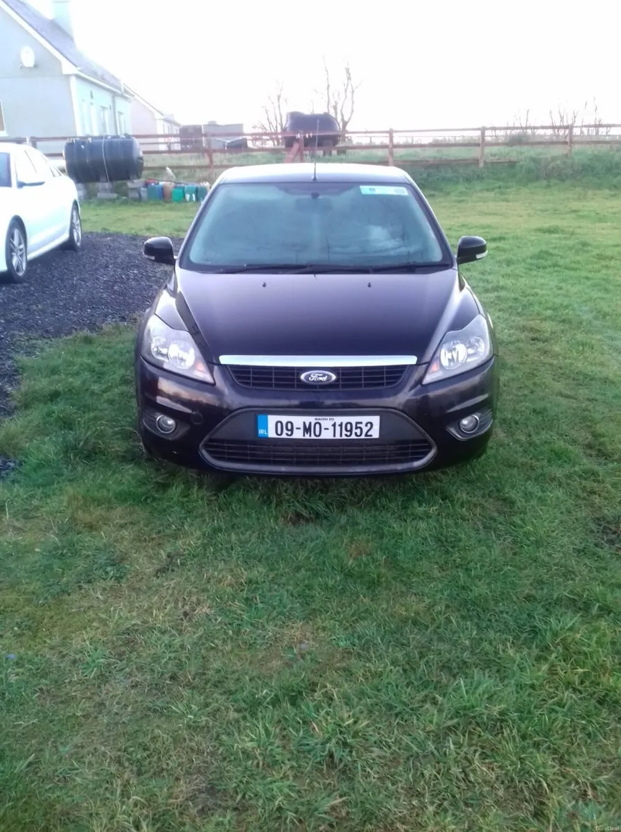 2009 Ford Focus - Image 2