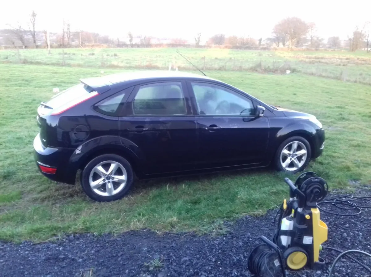 2009 Ford Focus - Image 3