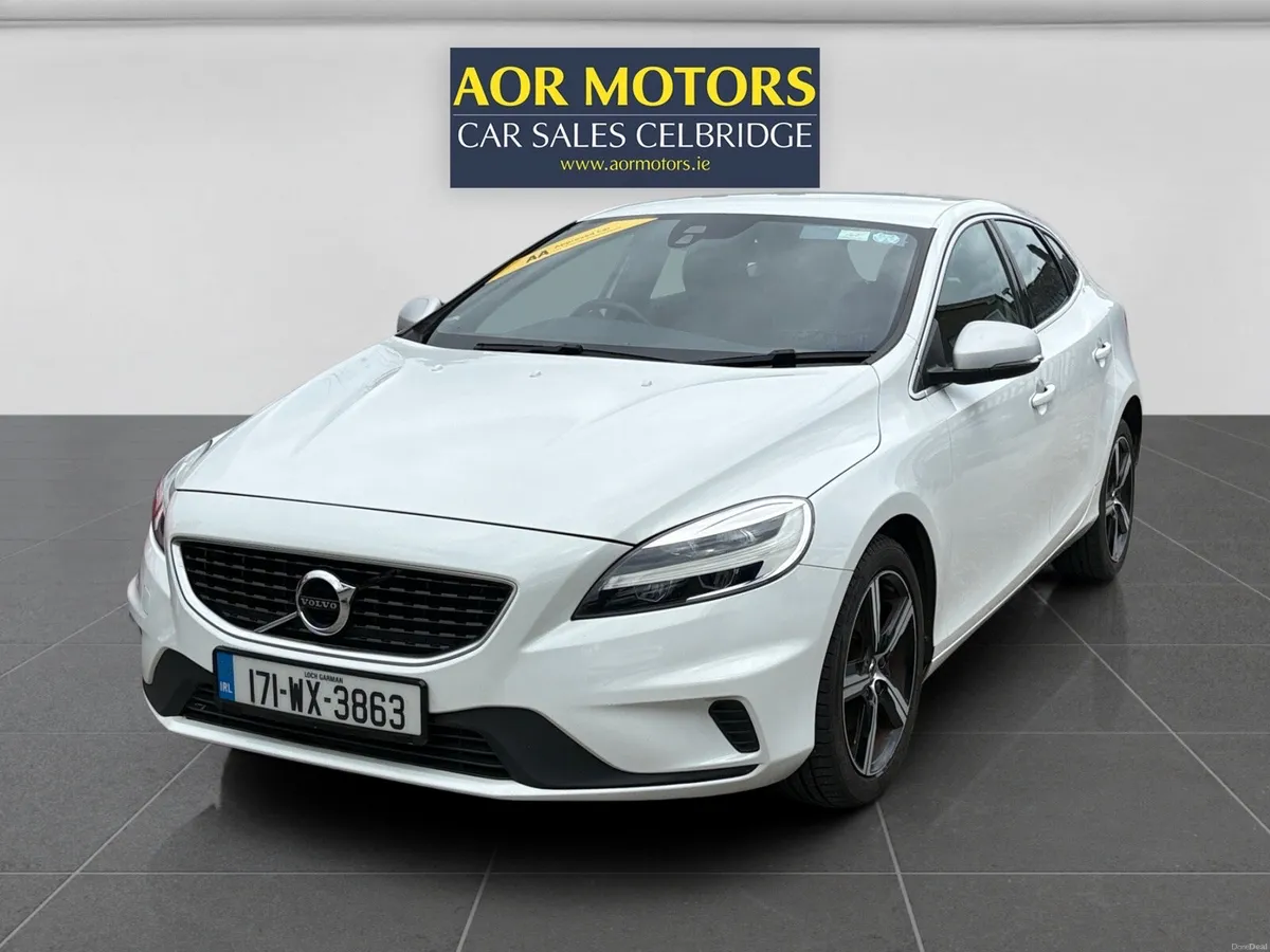 Volvo V40 2017 R Design - Image 2