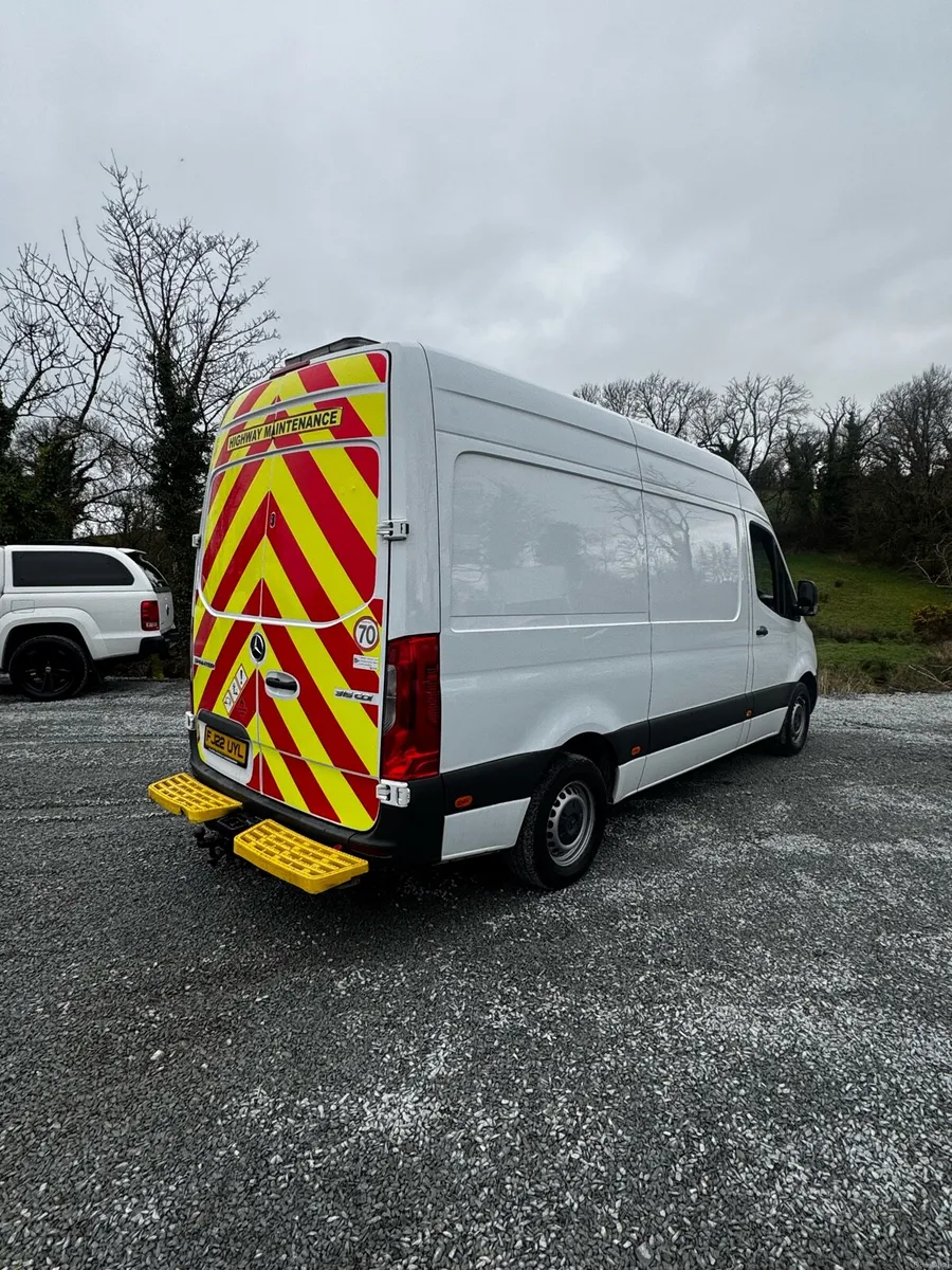2022 MERCEDES SPRINTER MWB 7 TON TRAIN WEIGHT - Image 3