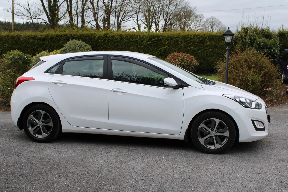 2016 HYUNDAI i30  DELUXE 1.6 CRDI 5dr, - Image 4