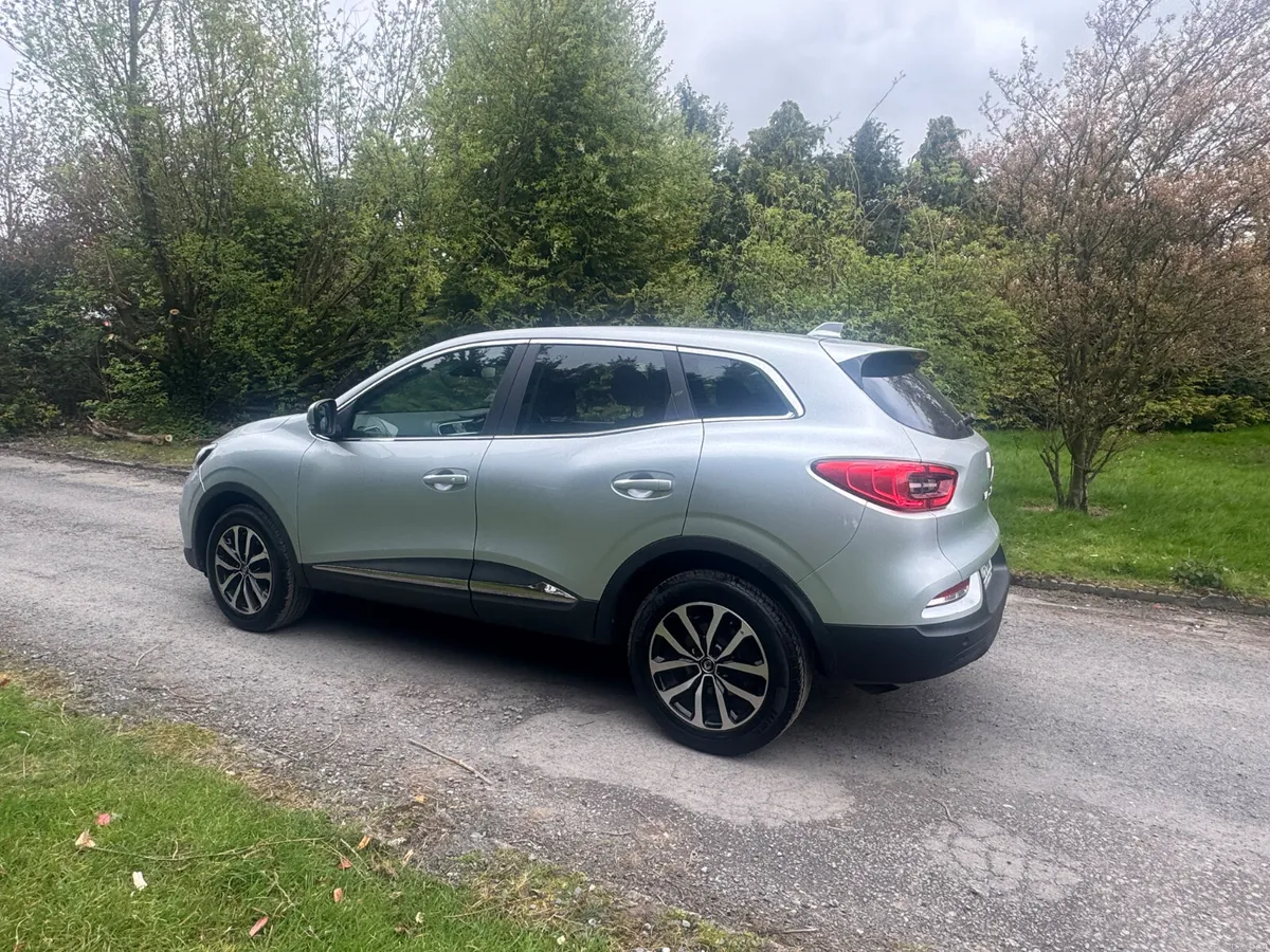 22 Renault Kadjar 1.3TCE AUTOMATIC - Image 3