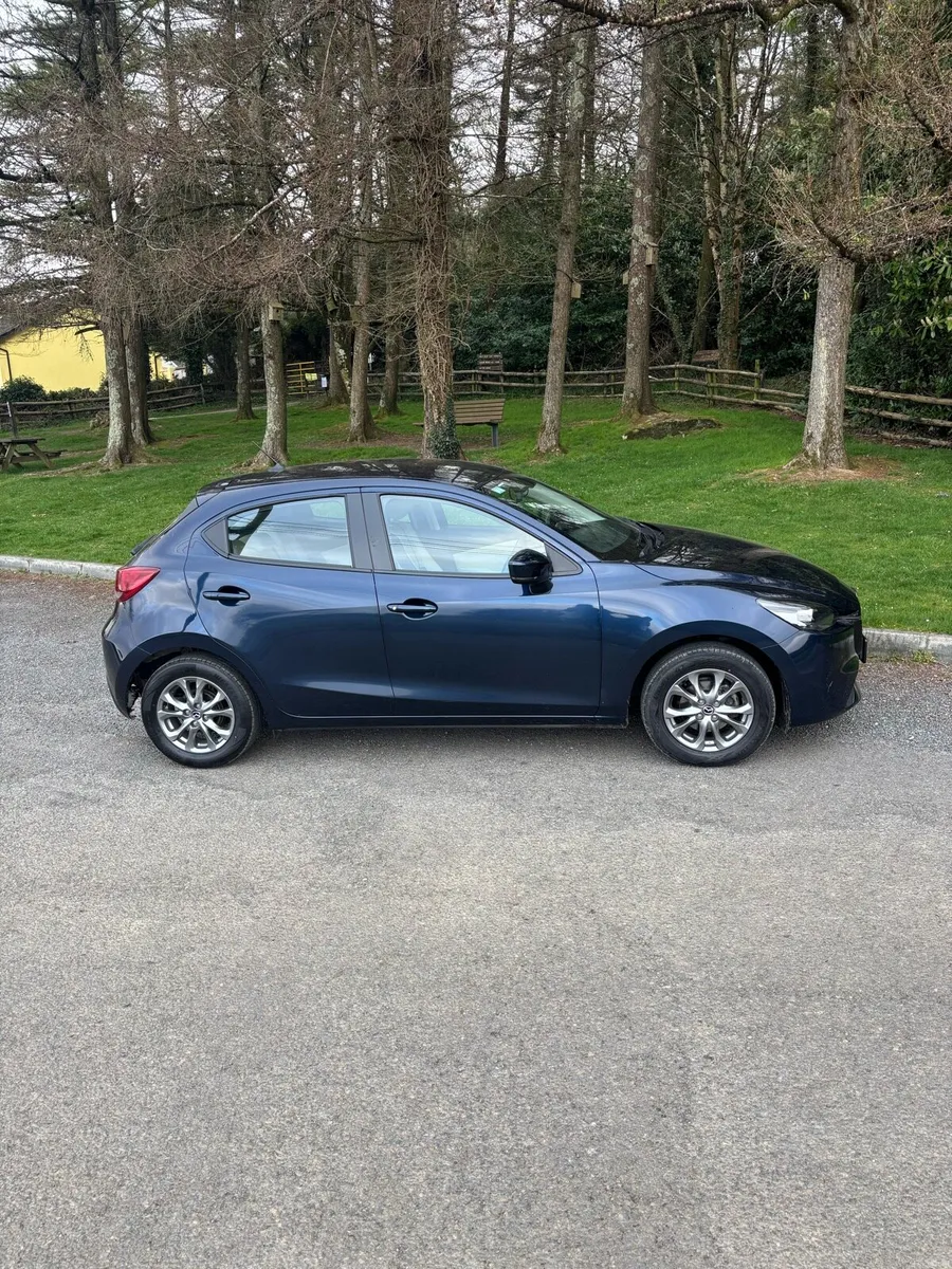 241 Mazda 2 1.5 Petrol Centre Line 4D - Image 3