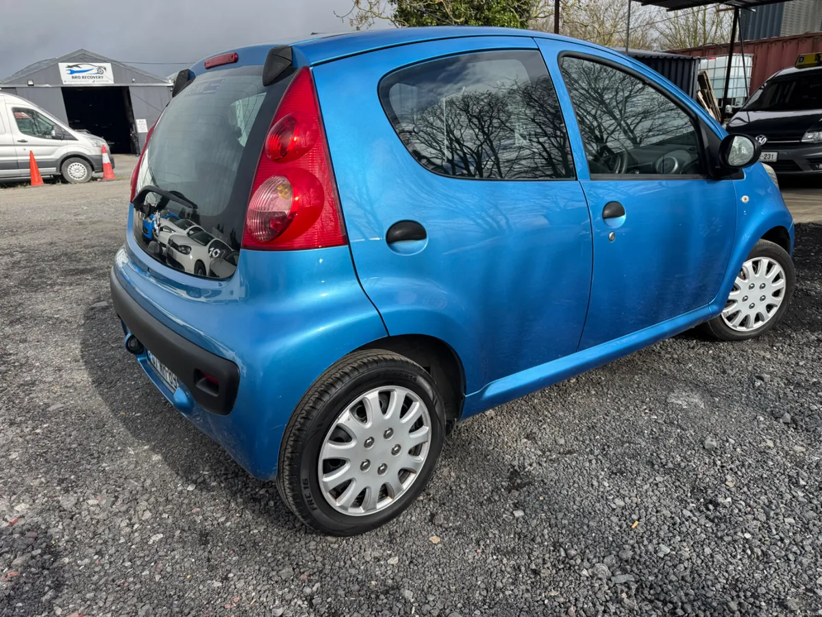 Peugeot 107 2007 - Image 2
