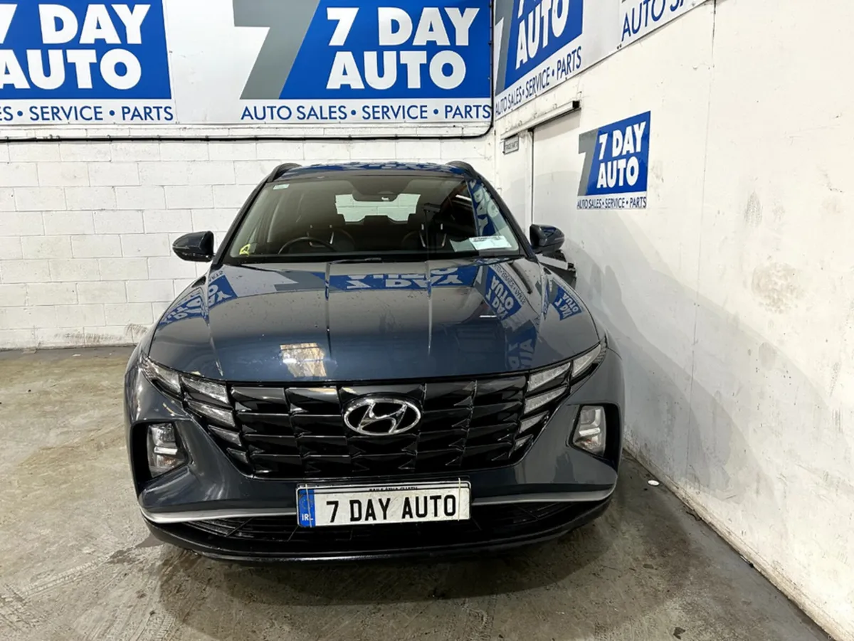 Hyundai Tucson IX35 EXECUTIVE 5DR - Image 2