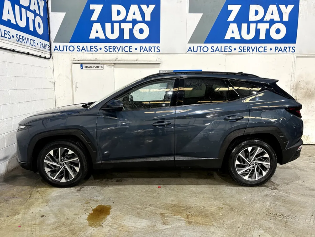 Hyundai Tucson IX35 EXECUTIVE 5DR - Image 4