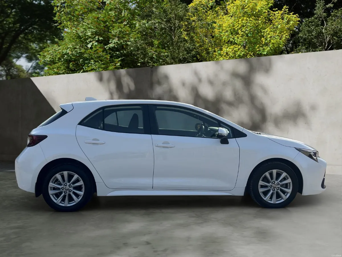 Toyota Corolla 2025 - Image 6