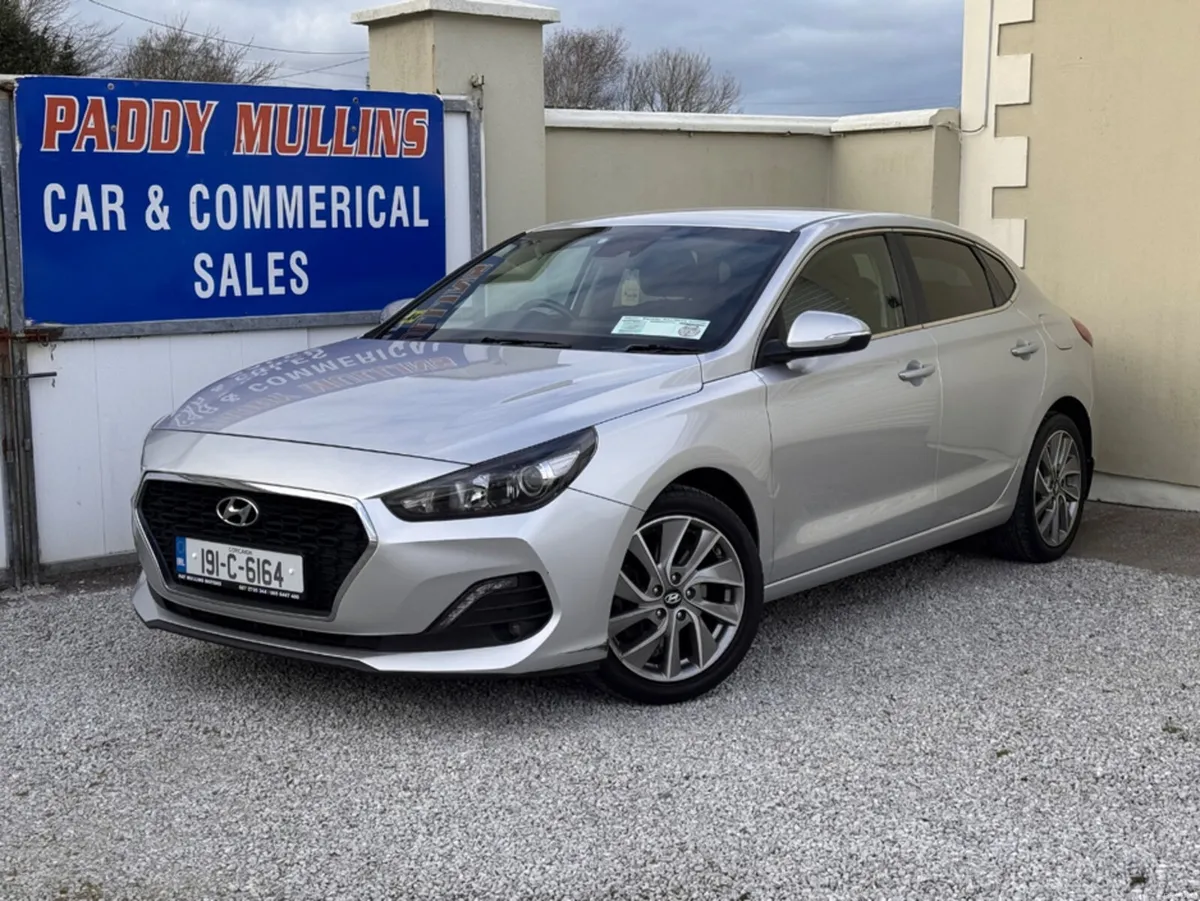 Hyundai i30 I 30 FASTBACK 5DR - Image 1