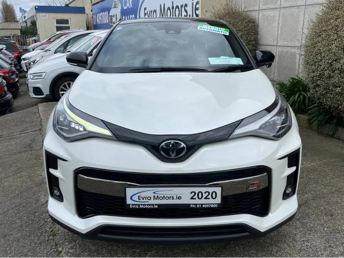 Toyota C-HR GR SPORT AUTOMATIC HYBRID 1.8 PETROL / - Image 2