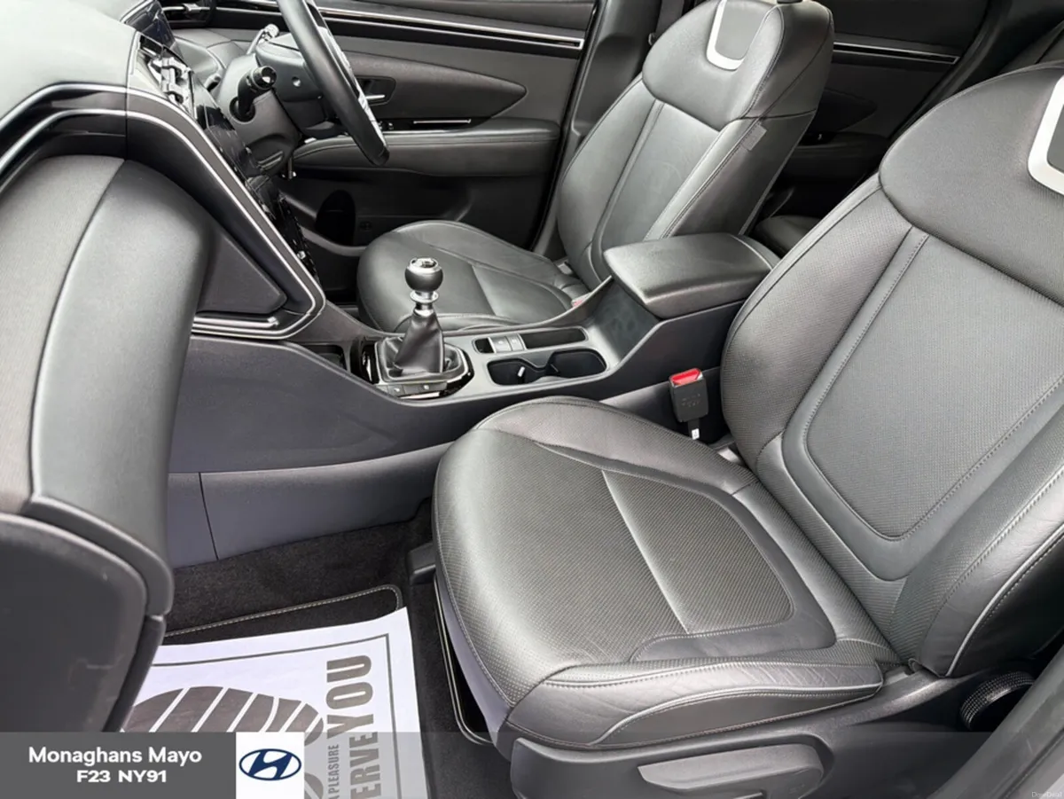 Hyundai Tucson EXECUTIVE 1.6 DIESEL 5DR - Image 4