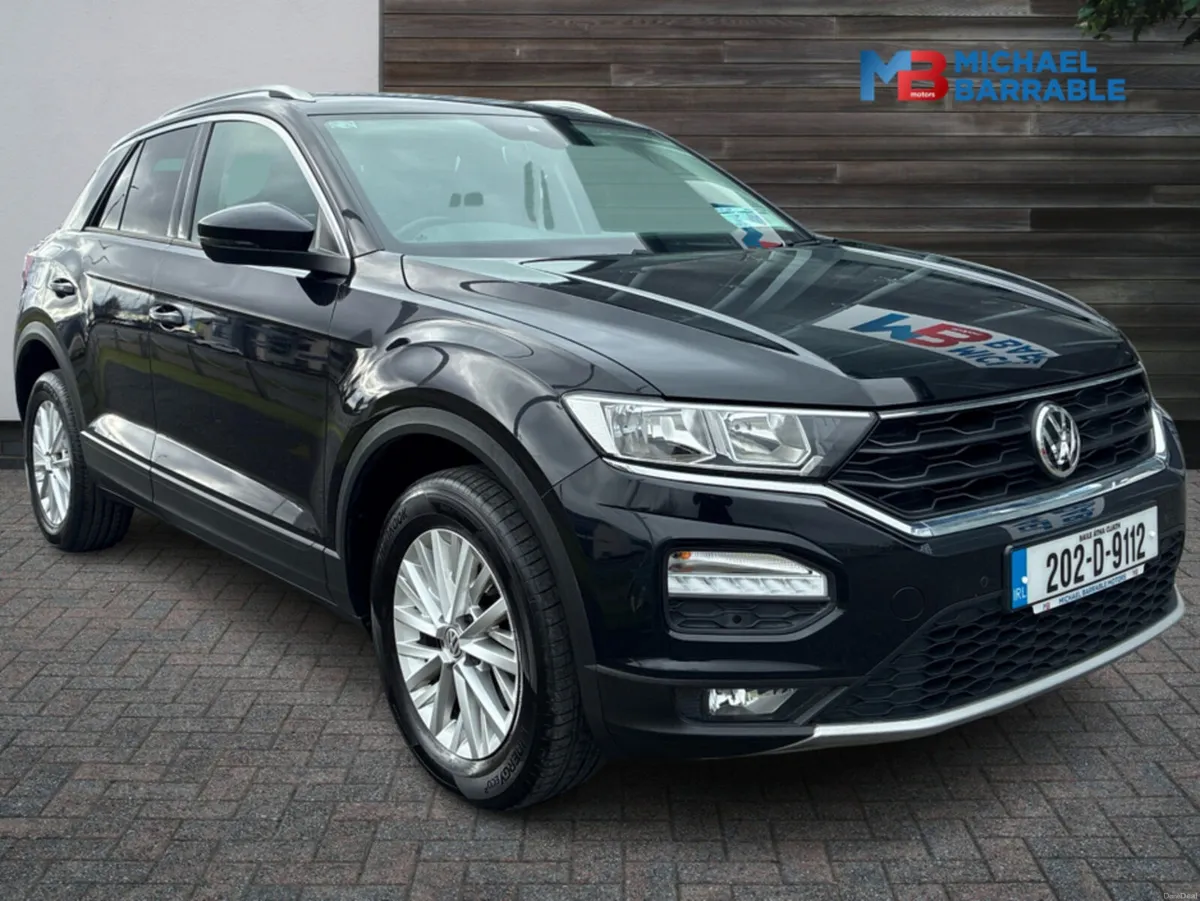 Volkswagen T-Roc DESIGN 1.5 TSI MANUAL 6SPEED FWD - Image 1