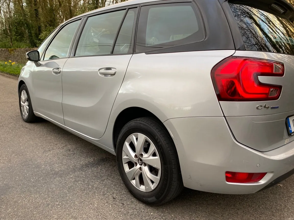 Citroen Picasso as new auto rare French mobile - Image 3