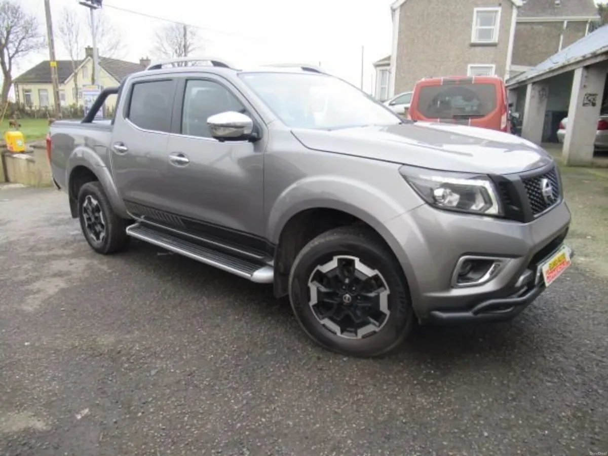 2.3 dCi Tekna Pickup Double Cab 4dr Diesel Auto 4W - Image 1