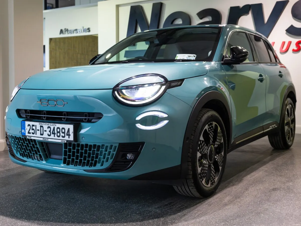 Fiat 600 LA PRIMA 1.2 100HP MHEV - Image 3