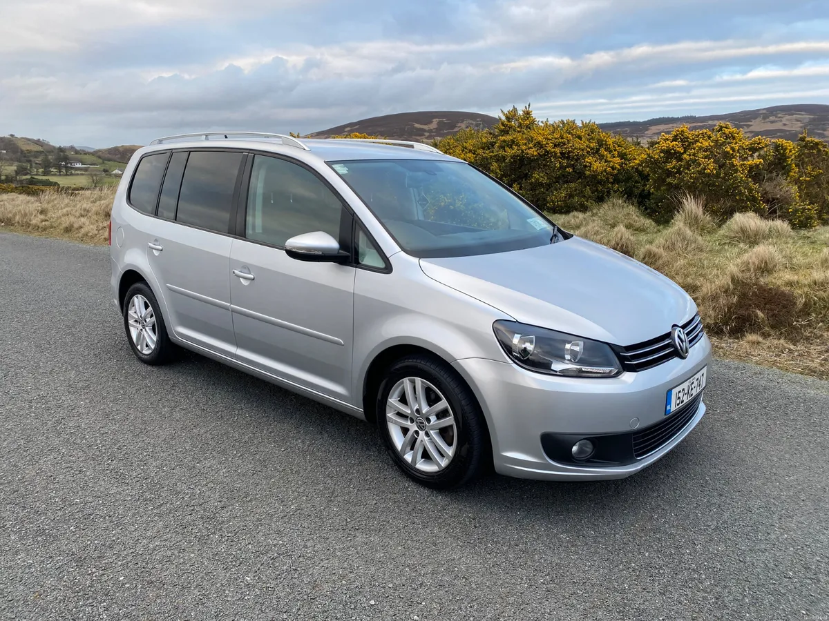 Volkswagen Touran 2015 Comfortline 7 seats - Image 2